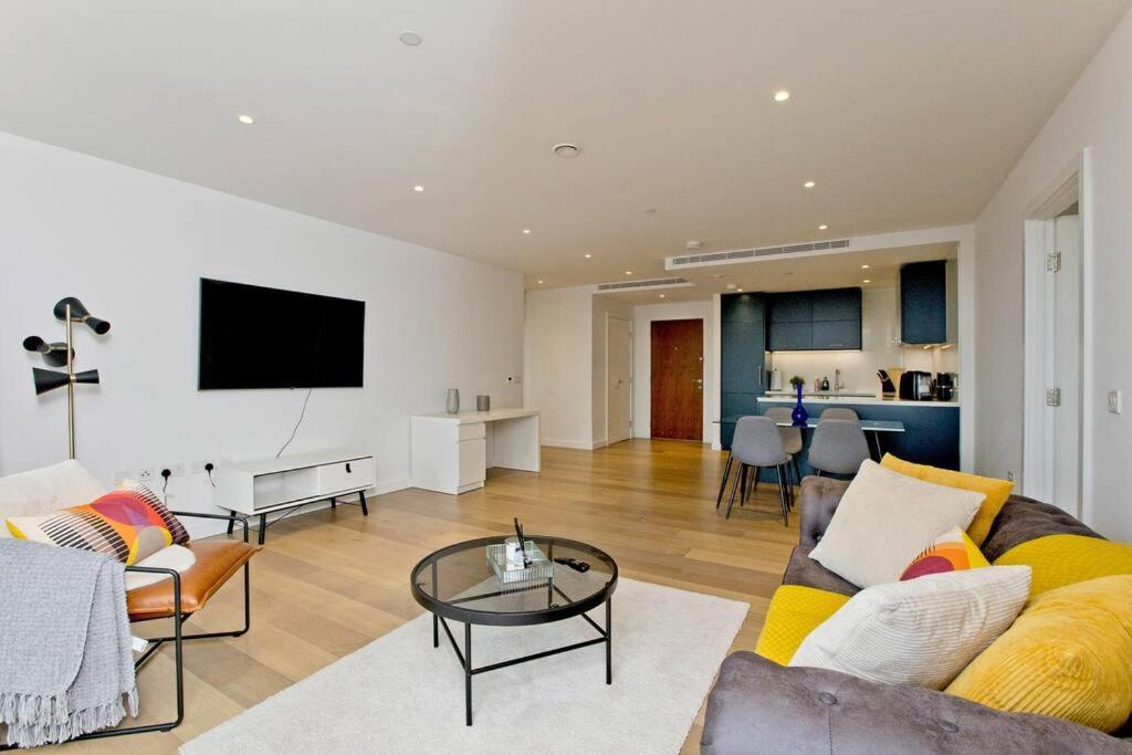 Apartamento Kings Cross 2 Bed With City Views, Ac, Balcony Londres Exterior foto